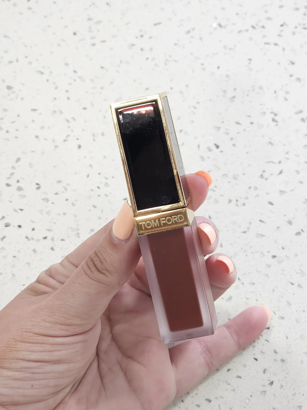 Tom Ford Liquid Lip Luxe Matte - Color Devoted